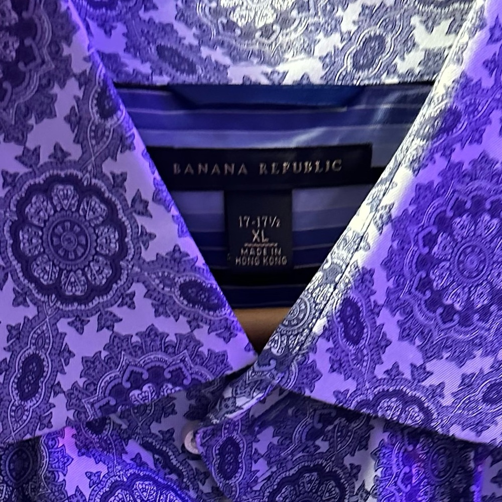 Banana Republic cuff blue medallion dress shirt